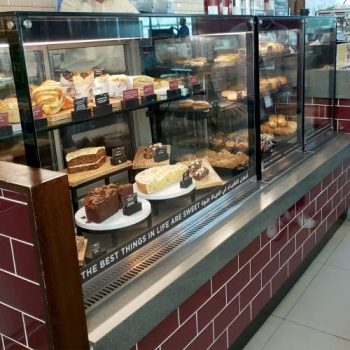 Self service chilled patisserie fridge